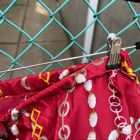 Red Chain-Link Printed 2-pc Short Set M - Picture 11 of 16